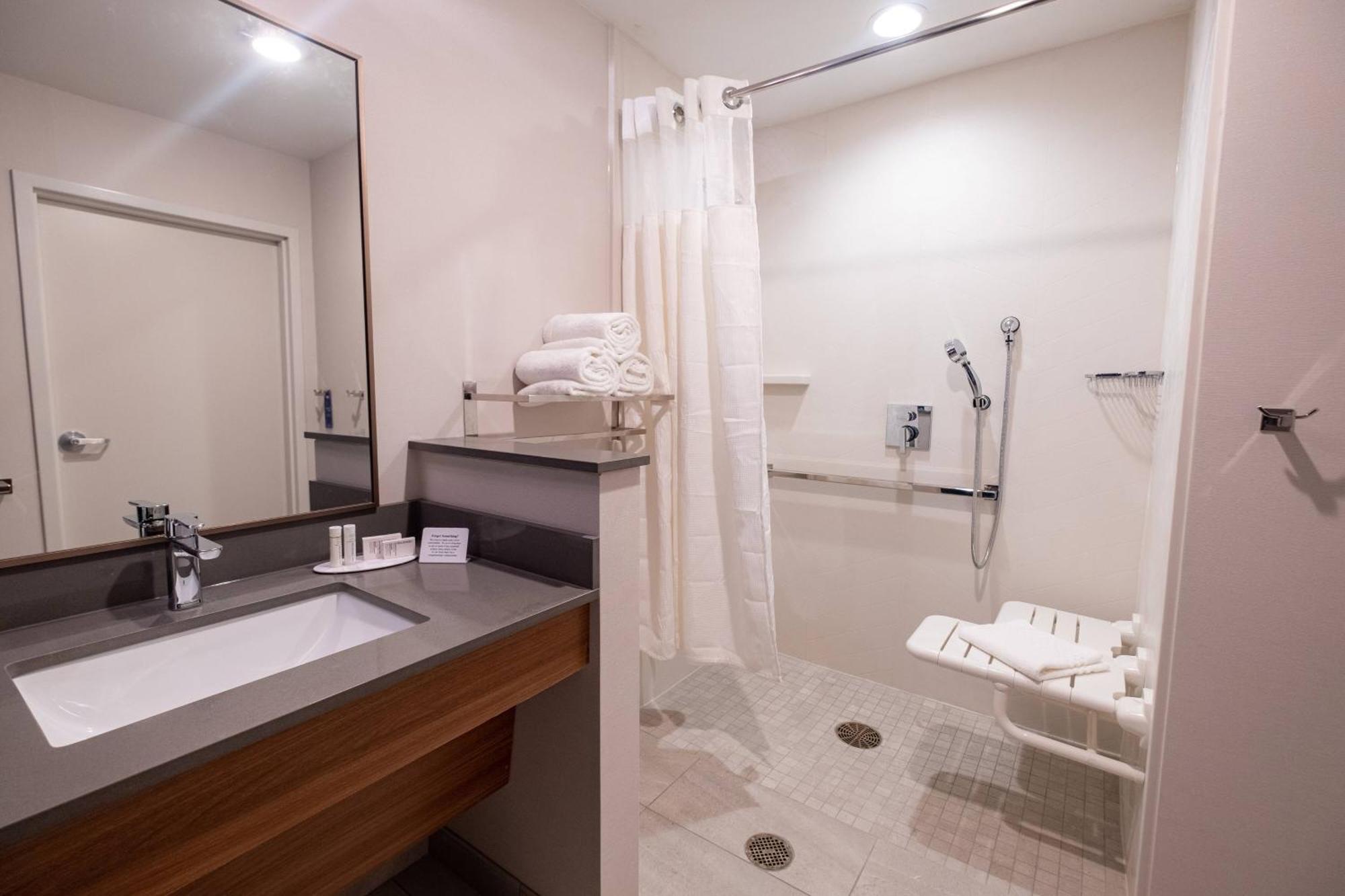 Fairfield By Marriott Inn & Suites Fond Du Lac Ngoại thất bức ảnh