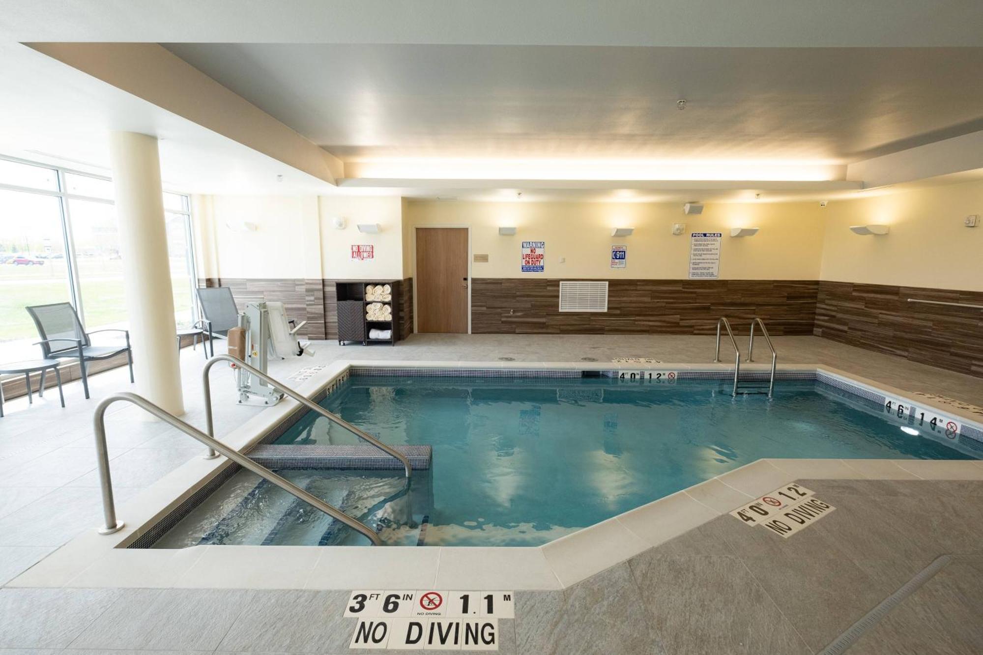 Fairfield By Marriott Inn & Suites Fond Du Lac Ngoại thất bức ảnh